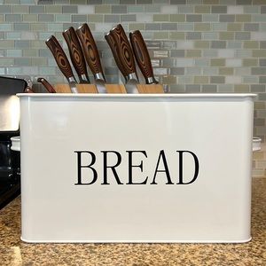 Farmhouse Metal Bread Box Medium